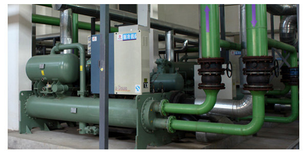 螺桿式水源熱泵機(jī)組廠家完成測試，用戶安裝簡便